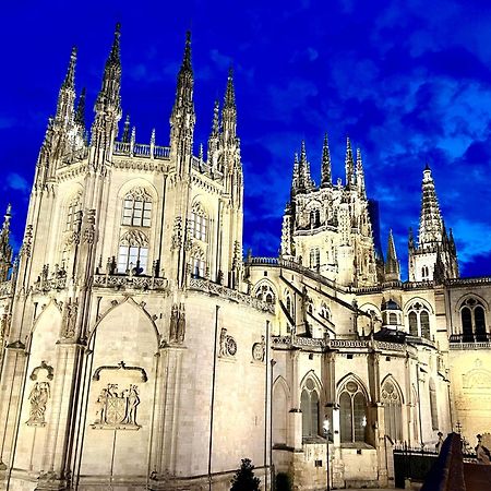 El Capricho De Claudia_ Apartamentos Burgos Catedral Bagian luar foto