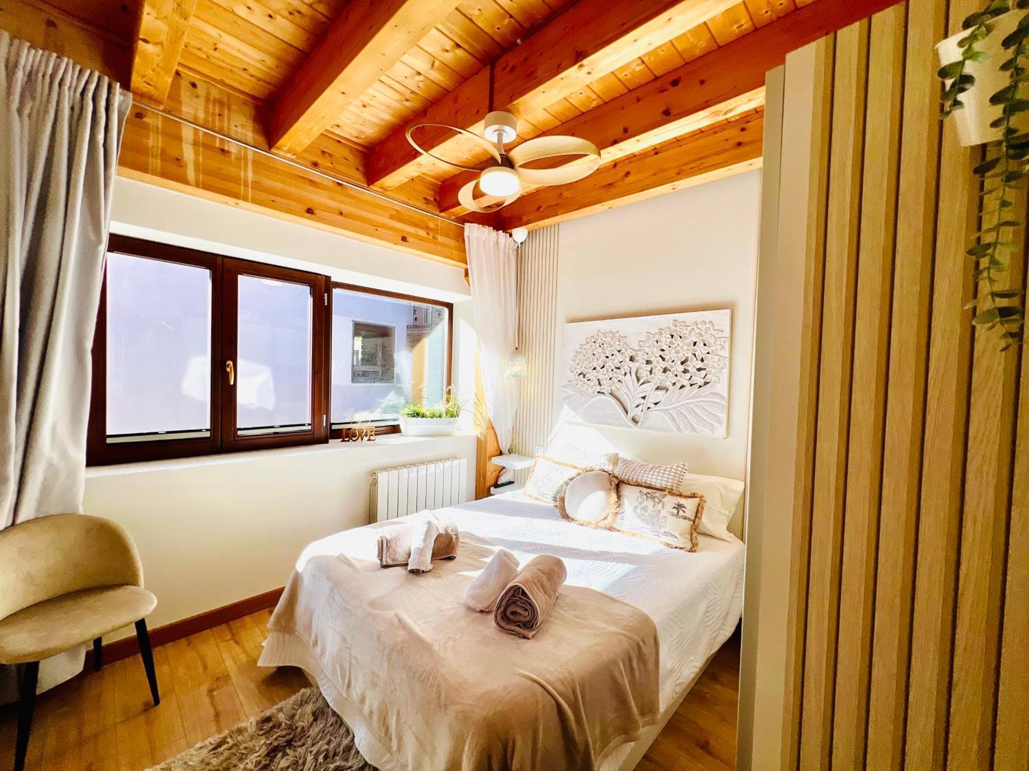 El Capricho De Claudia_ Apartamentos Burgos Catedral Bagian luar foto