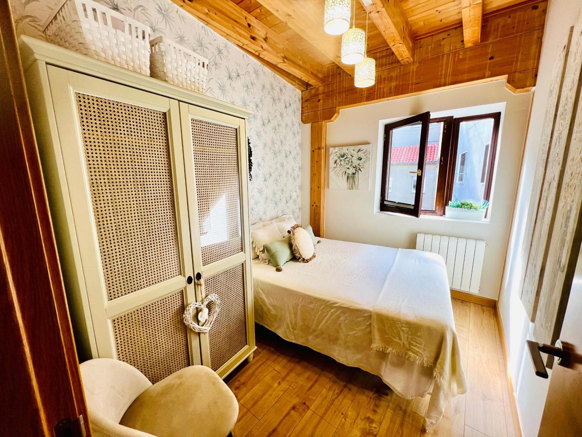 El Capricho De Claudia_ Apartamentos Burgos Catedral Bagian luar foto
